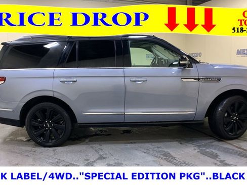 Used 2022 Lincoln Navigator Black Label image 2