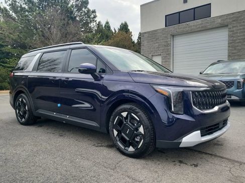 New 2026 Kia Carnival EX image 3