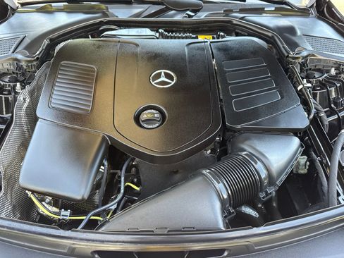 Used 2025 Mercedes-Benz C 300 Sedan image 43