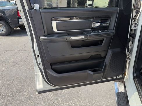 Used 2017 RAM 1500 Limited image 13