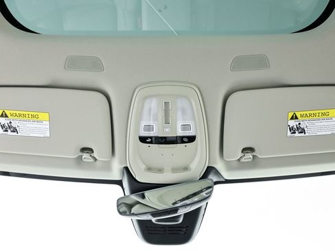 New 2026 Volvo XC60 B5 Ultra w/ Climate Package image 19