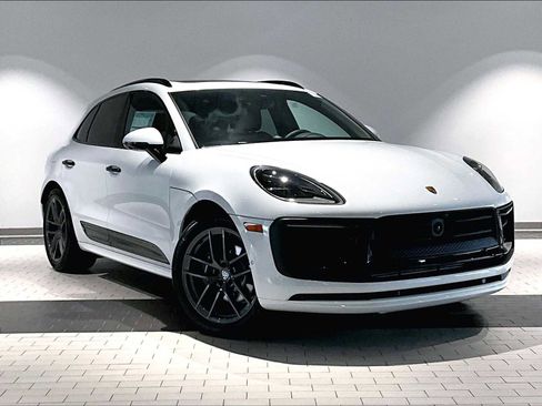 New 2026 Porsche Macan Turbo image 9