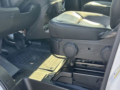 Used 2024 RAM ProMaster 2500 w/ Leather Interior Group image 17