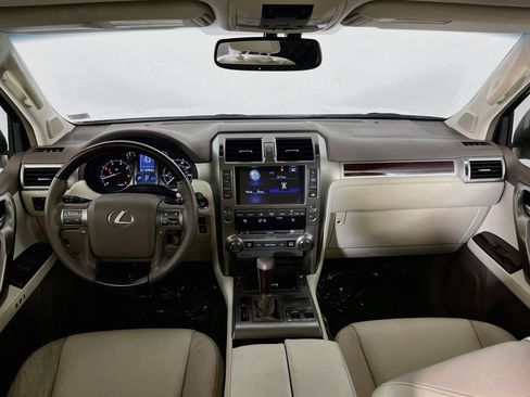 Used 2019 Lexus GX 460 Premium w/ Premium Package AWD/4WD image 11