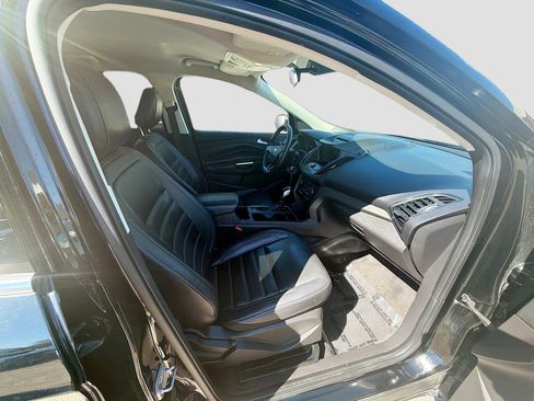 Used 2018 Ford Escape SEL image 31