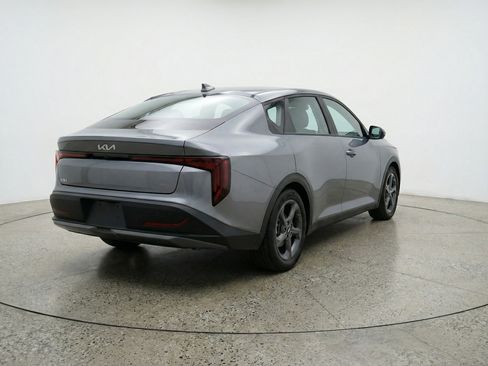 Used 2025 Kia K4 FWD image 9