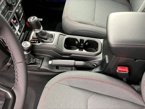 New 2026 Jeep Wrangler Rubicon AWD/4WD image 8