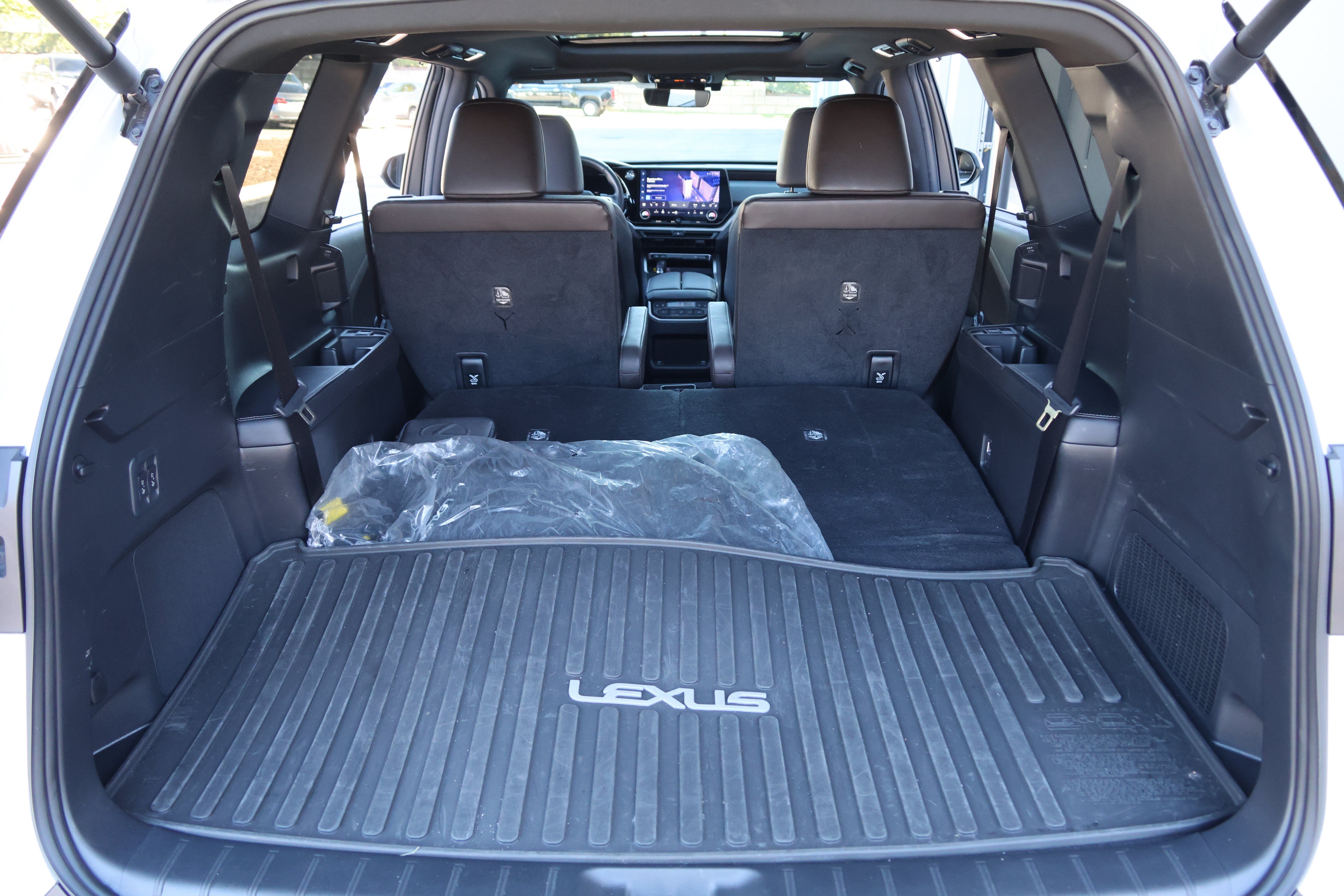 Certified 2024 Lexus TX 350 FWD w/ Captains Chair Package image 38