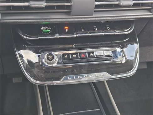 New 2026 Lincoln Corsair Premiere image 18