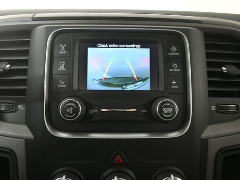 Used 2018 RAM 2500 Tradesman w/ Chrome Appearance Group image 31