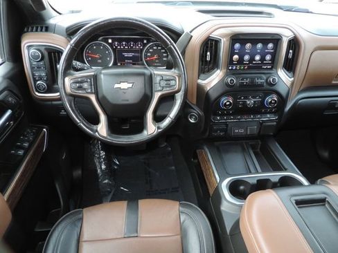 Used 2020 Chevrolet Silverado 2500 High Country w/ Z71 Off-Road Package image 23