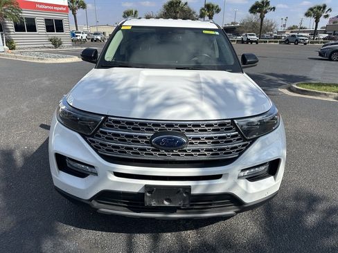Used 2021 Ford Explorer Limited w/ Equipment Group 301A image 9
