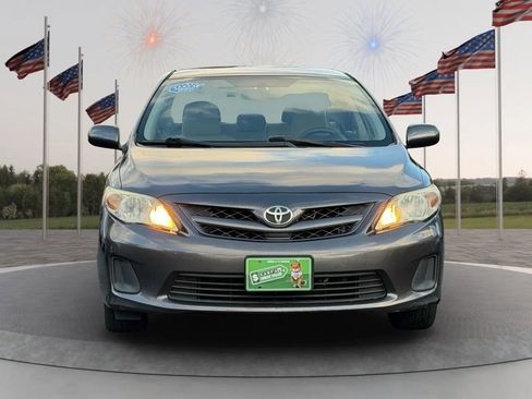 Used 2012 Toyota Corolla LE image 2