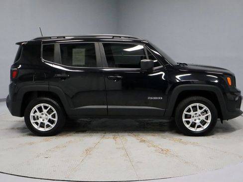 Used 2023 Jeep Renegade Latitude w/ Premium Group AWD/4WD image 12