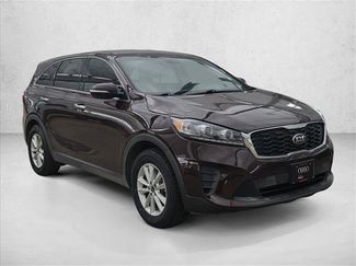 Used 2019 Kia Sorento FWD video 3