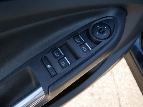 Used 2019 Ford Escape Titanium image 14