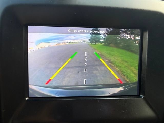 Used 2018 Jeep Compass Latitude w/ Popular Equipment Group AWD/4WD image 9