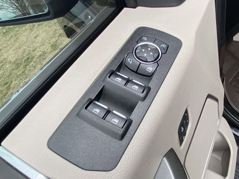 Used 2019 Ford F150 Limited w/ Trailer Tow Package image 19