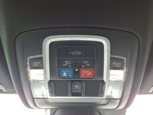 Used 2023 RAM 1500 Laramie AWD/4WD image 21