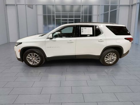Used 2023 Chevrolet Traverse LT image 5