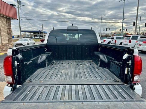 Used 2023 Toyota Tacoma SR5 w/ Technology Package image 7