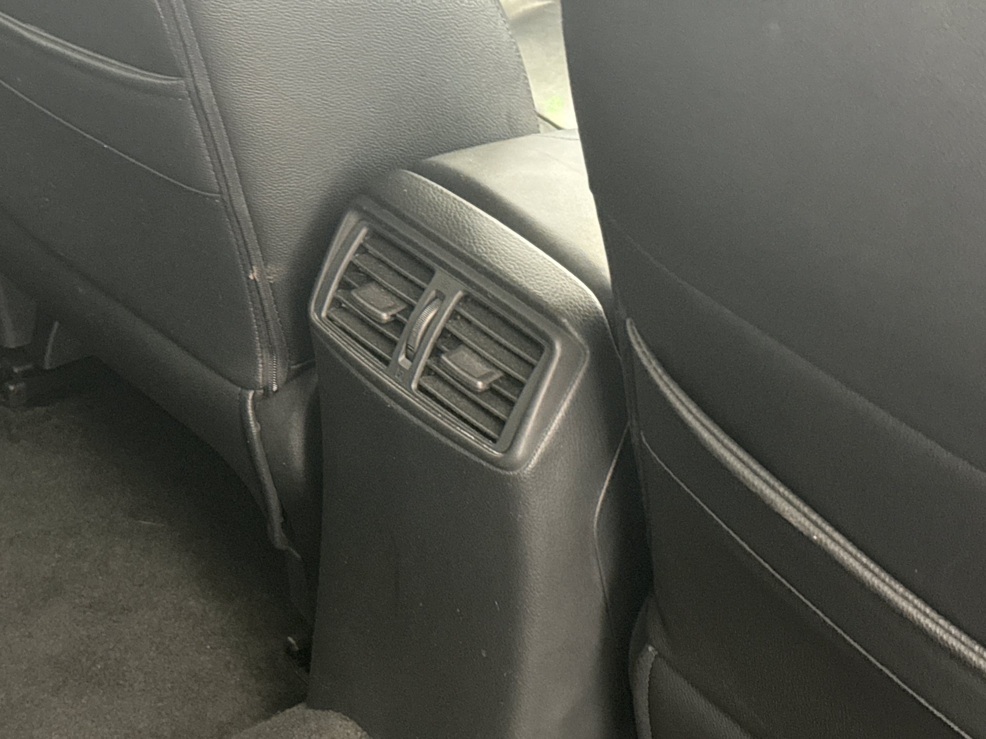 Used 2017 Nissan Rogue S AWD/4WD image 18