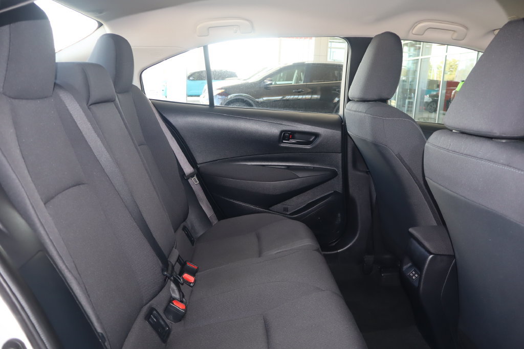 Used 2024 Toyota Corolla LE FWD image 33