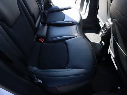 New 2026 Jeep Compass Latitude image 15