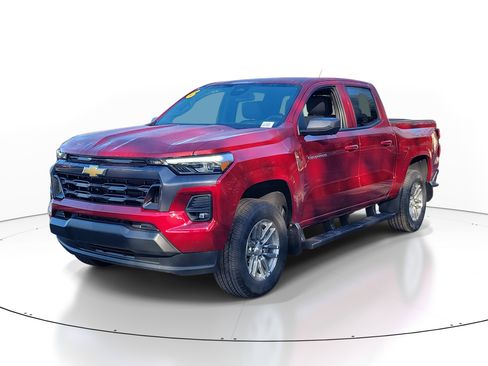 Used 2026 Chevrolet Colorado LT w/ LT Convenience Package image 2