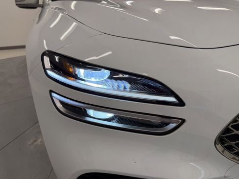 Used 2022 Genesis G70 2.0T image 47