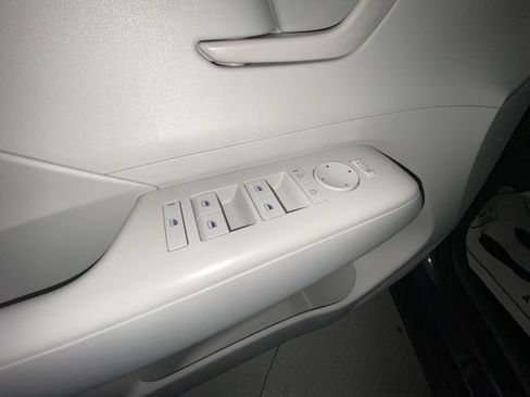 Used 2024 Hyundai Kona SEL AWD/4WD image 13