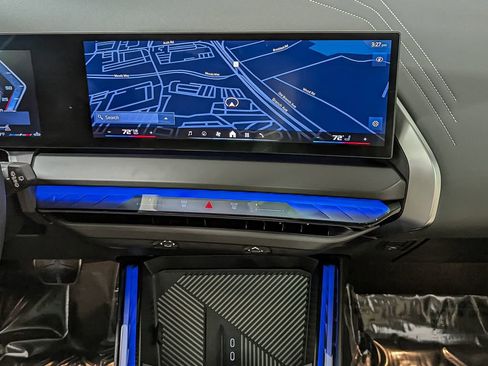 Used 2025 BMW X3 M50 w/ Premium Package image 30