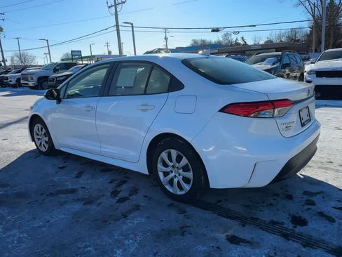 Used 2023 Toyota Corolla LE image 6