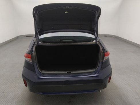 Used 2020 Toyota Corolla LE image 29