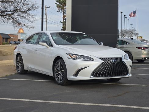 New 2025 Lexus ES 350 ES 350 w/ Premium Package image 2