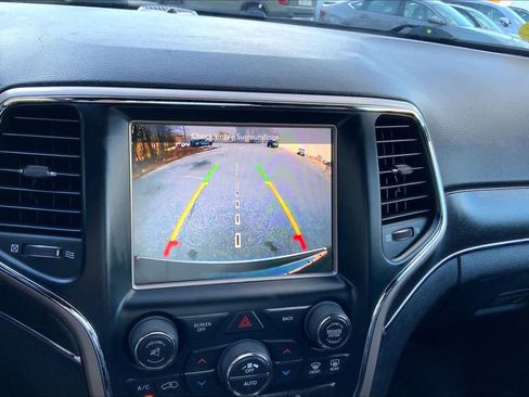 Used 2017 Jeep Grand Cherokee Limited w/ Luxury Group II AWD/4WD image 29