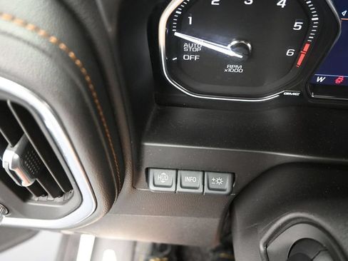 Used 2021 GMC Sierra 1500 AT4 w/ AT4 Premium Package AWD/4WD image 42