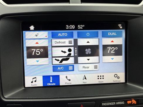 Used 2018 Ford Explorer XLT w/ Equipment Group 202A image 14