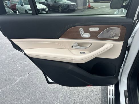 New 2026 Mercedes-Benz GLS 580 GLS 580 image 24