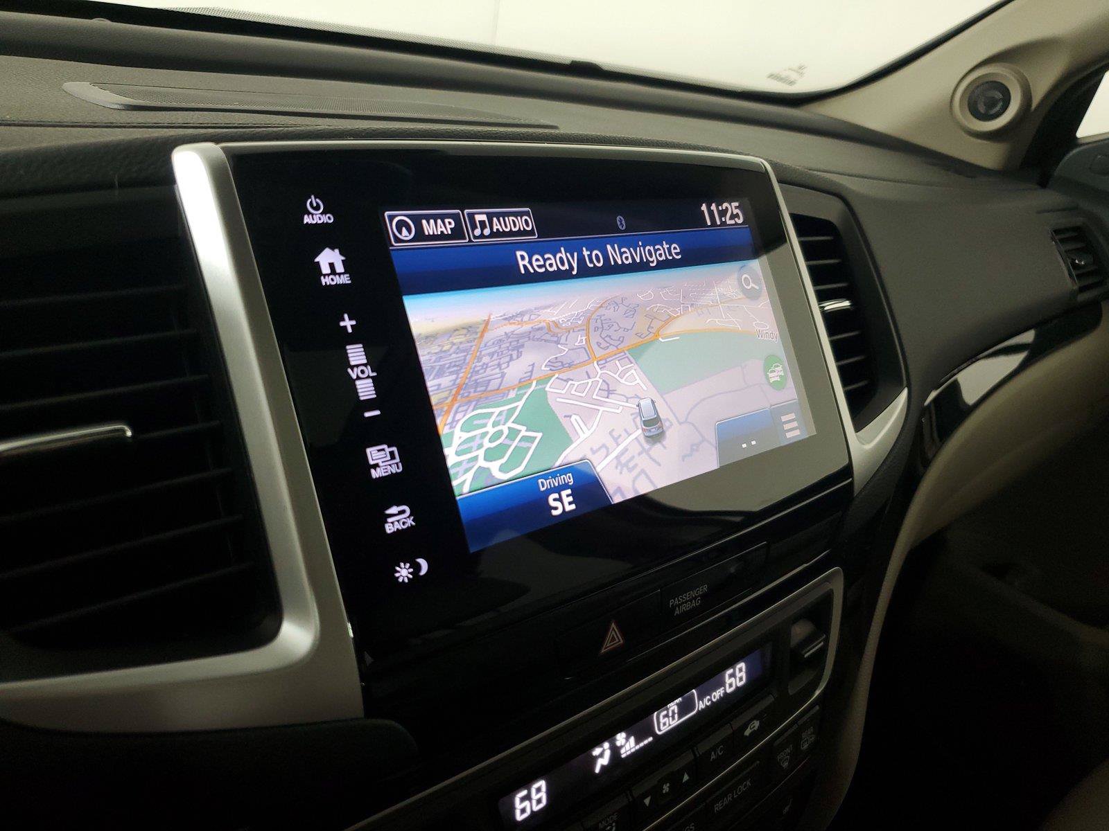 Used 2017 Honda Pilot Elite image 28