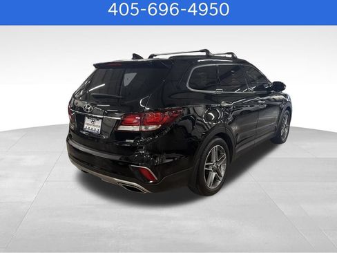 Used 2017 Hyundai Santa Fe FWD image 3