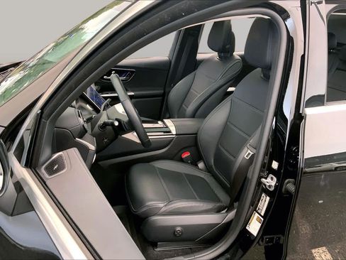 Used 2023 Mercedes-Benz GLC 300 4MATIC image 8
