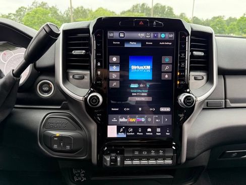 Used 2025 RAM 2500 Big Horn AWD/4WD image 18