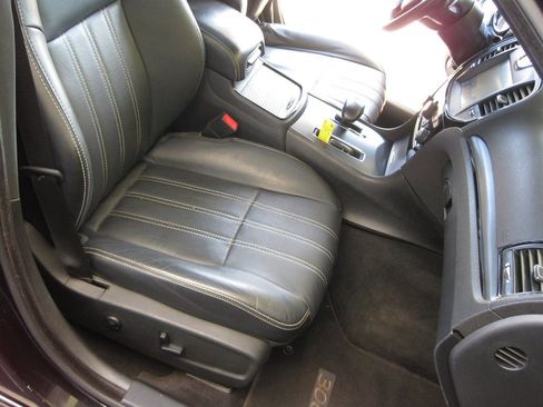 Used 2014 Chrysler 300 S image 32