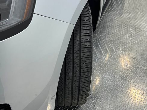 Used 2024 Land Rover Range Rover SE image 38