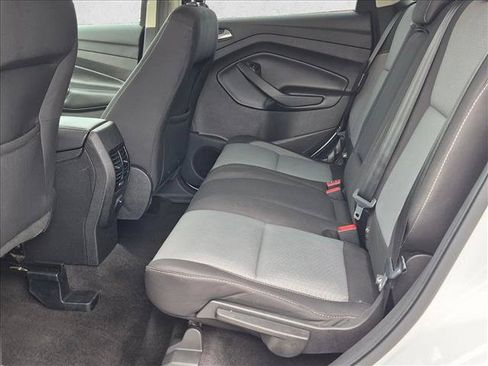 Used 2018 Ford Escape SE FWD image 15