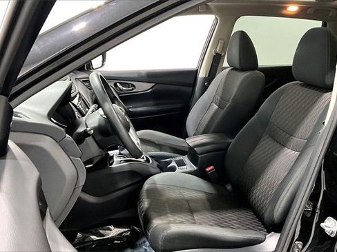 Used 2020 Nissan Rogue SL image 22