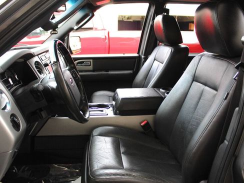 Used 2014 Ford Expedition EL Limited w/ Equipment Group 301A image 19