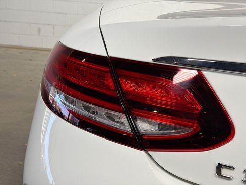 Used 2019 Mercedes-Benz C 300 C 300 image 11