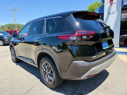 Used 2023 Nissan Rogue S AWD/4WD image 13
